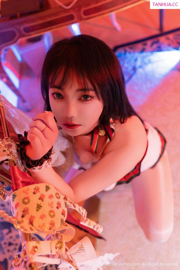   [XiuRen]高清写真图 2024.12.23 No.9638 软情 丝袜美臀第22张图片